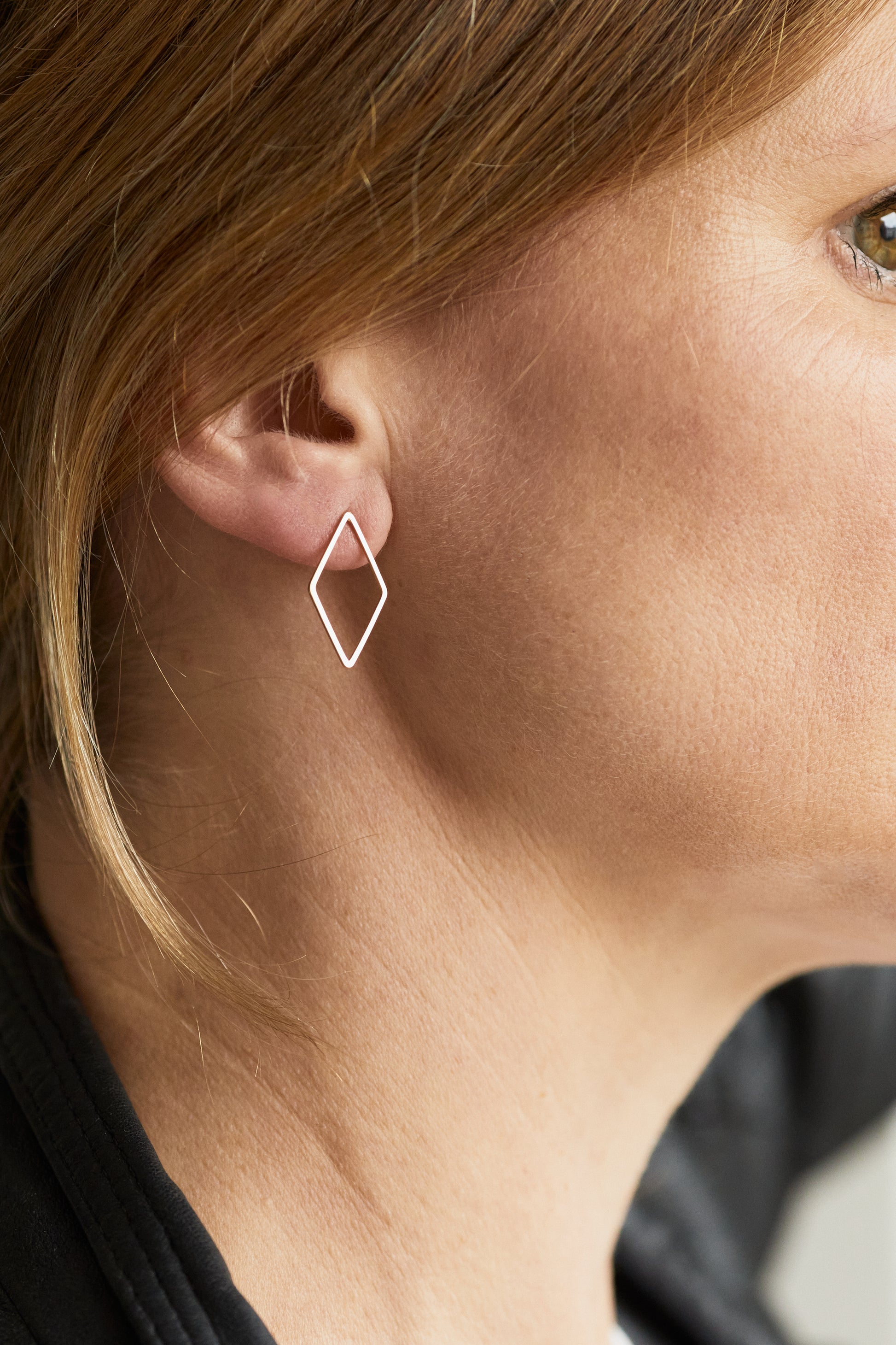 Studs Ohrstecker Raute Diamant