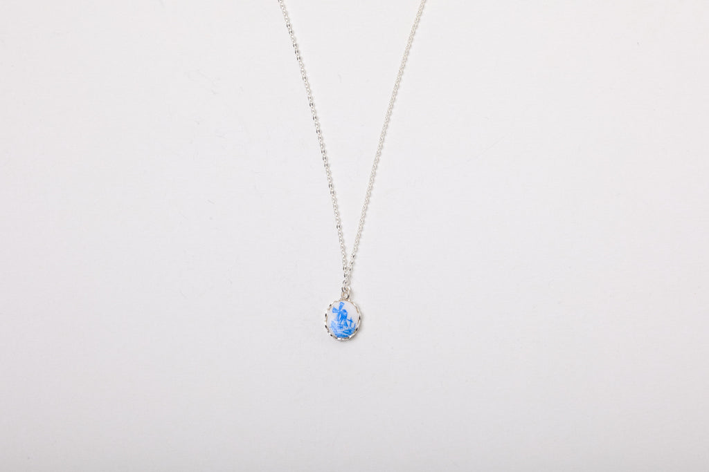 Goldkette Vintage Windmühle Blau Kachel